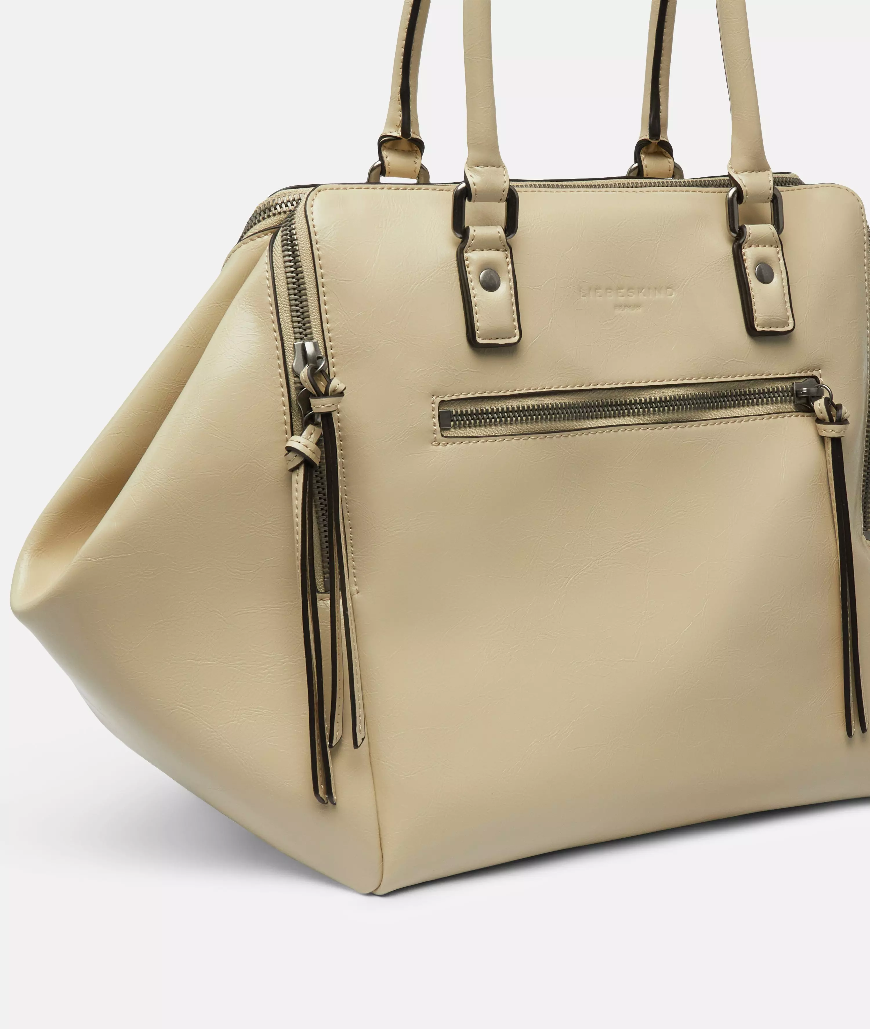 Archive Kayla Satchel L Spacious shoulder bag in patent leather look with glossy finish
