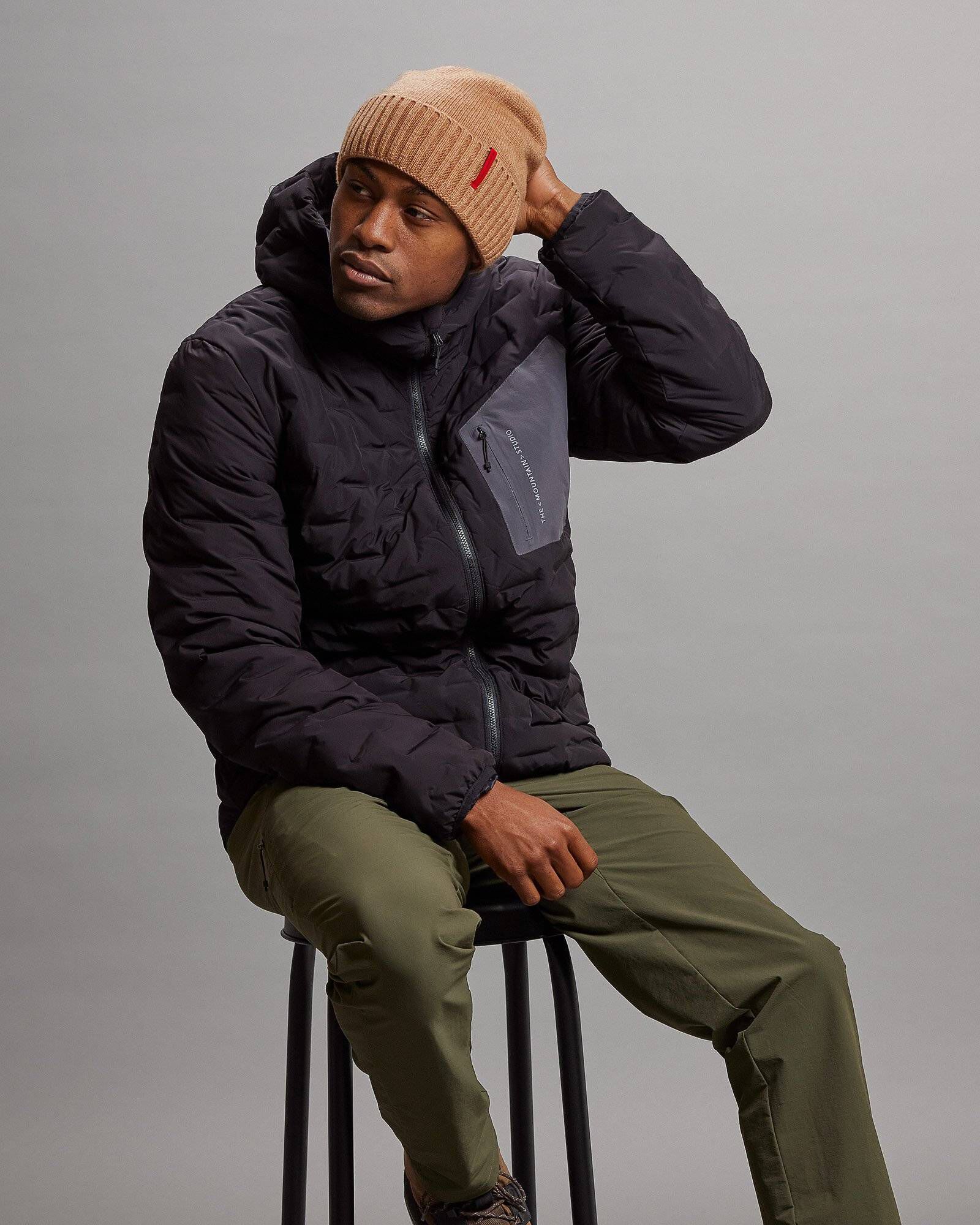 The Mountain Studio| Herren Steppjacke D-3L REVERSIBLE LIGHT HOOD JACKET