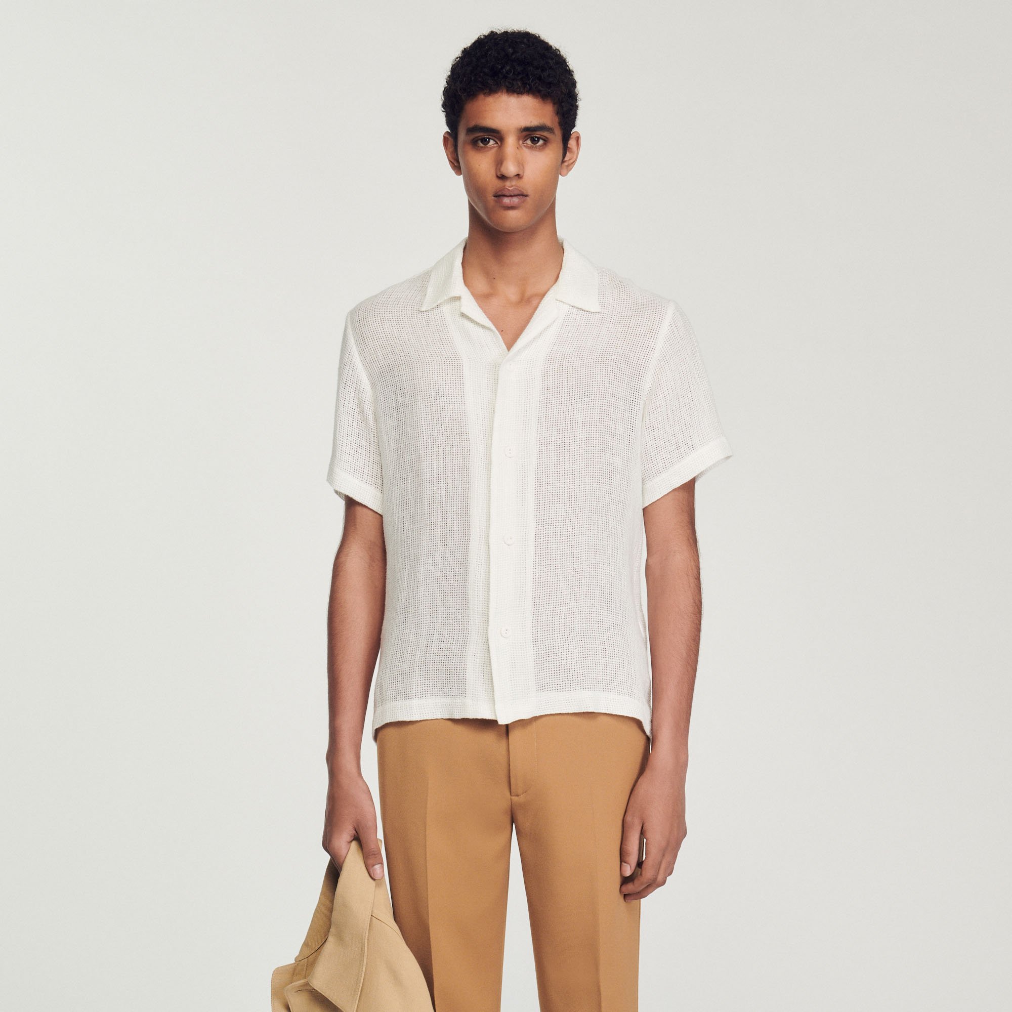 Chemise á manches courtes