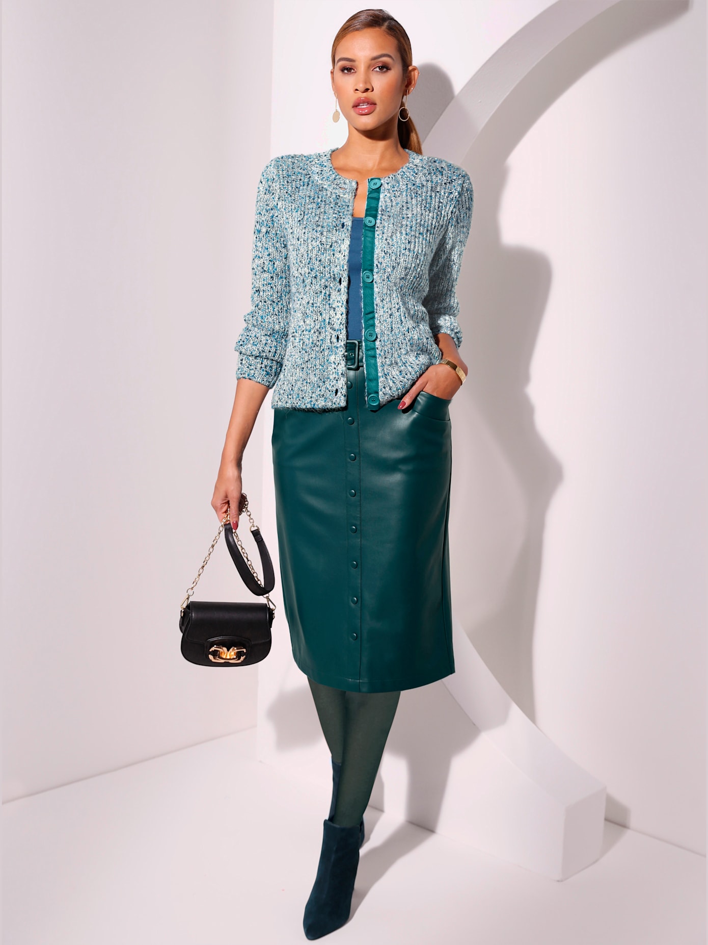 Cardigan fil avec paillettes incrustées