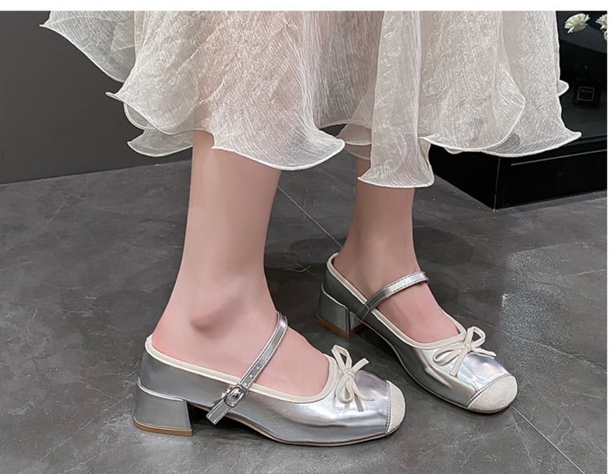 Nikao - Cap Toe Bow Chunky Heel Mules