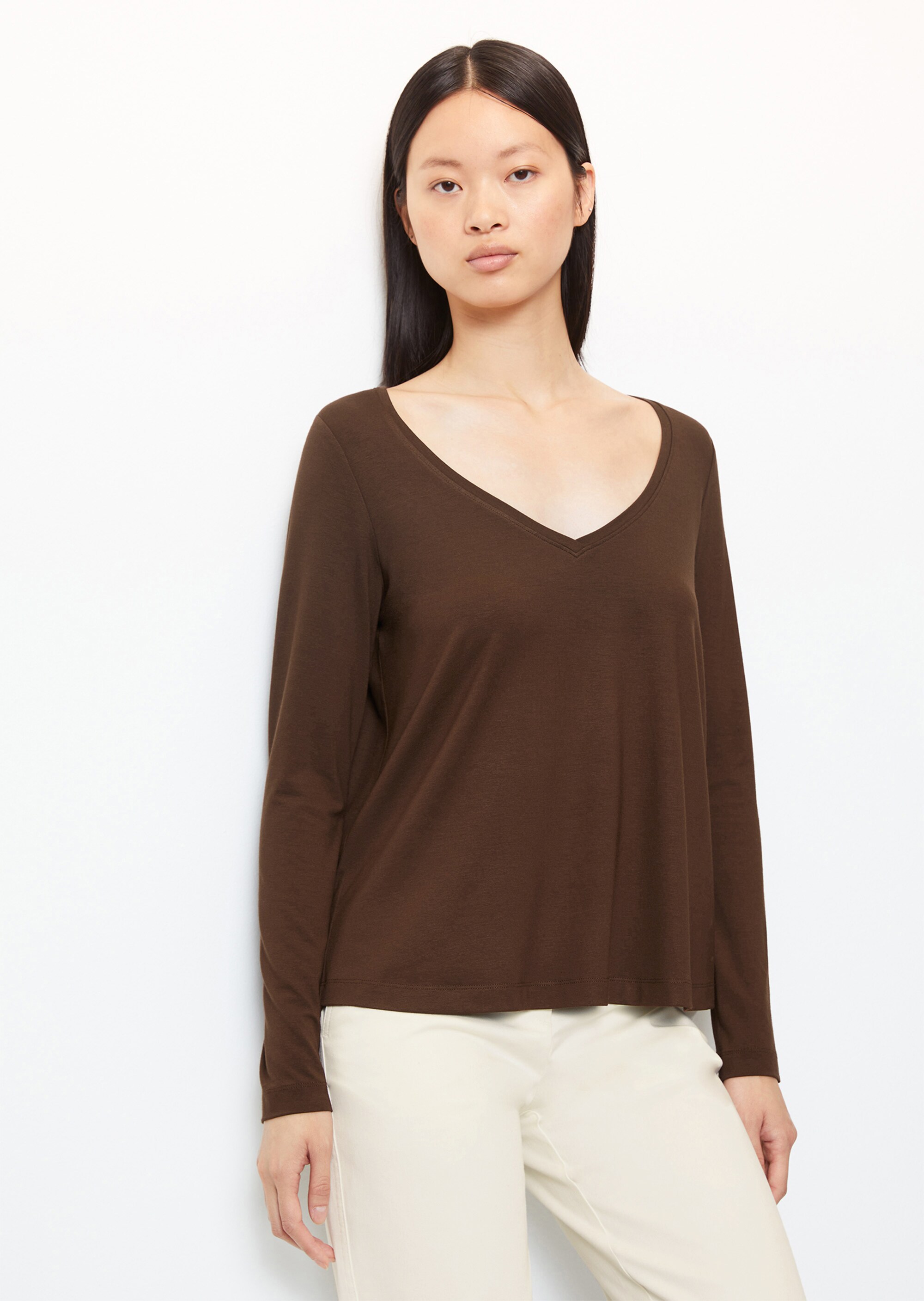V-Neck-Longsleeve loose aus LENZING™ ECOVERO™