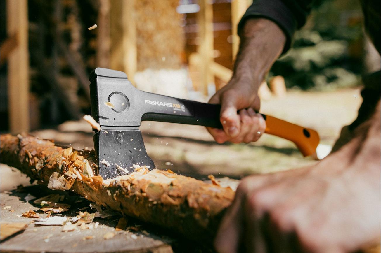 Fiskars X18 Universal Axe S, trekkingbijl