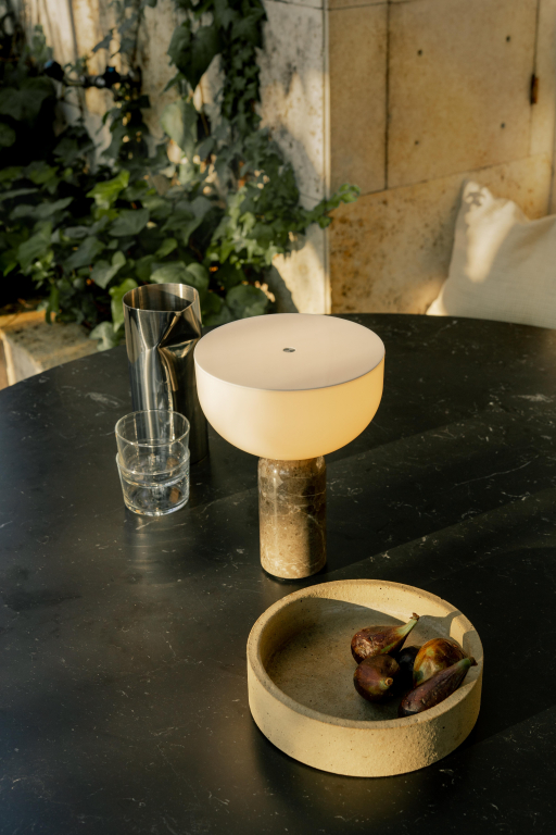 New Works Kizu tafellamp LED oplaadbaar Gris Du Marais