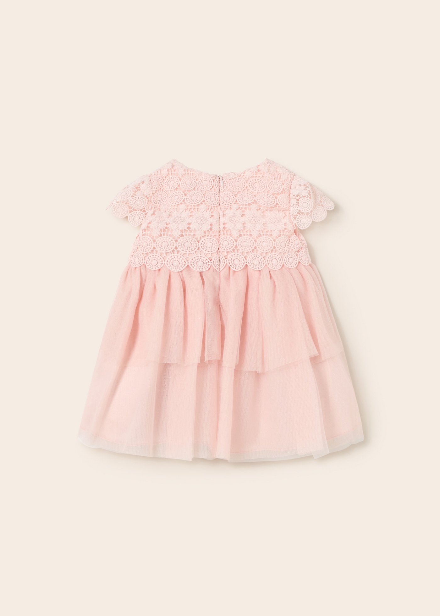 Vestido para bebê em guipure e tule combinados