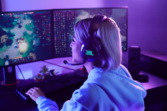 JBL Quantum 610 trådløse gaming headset