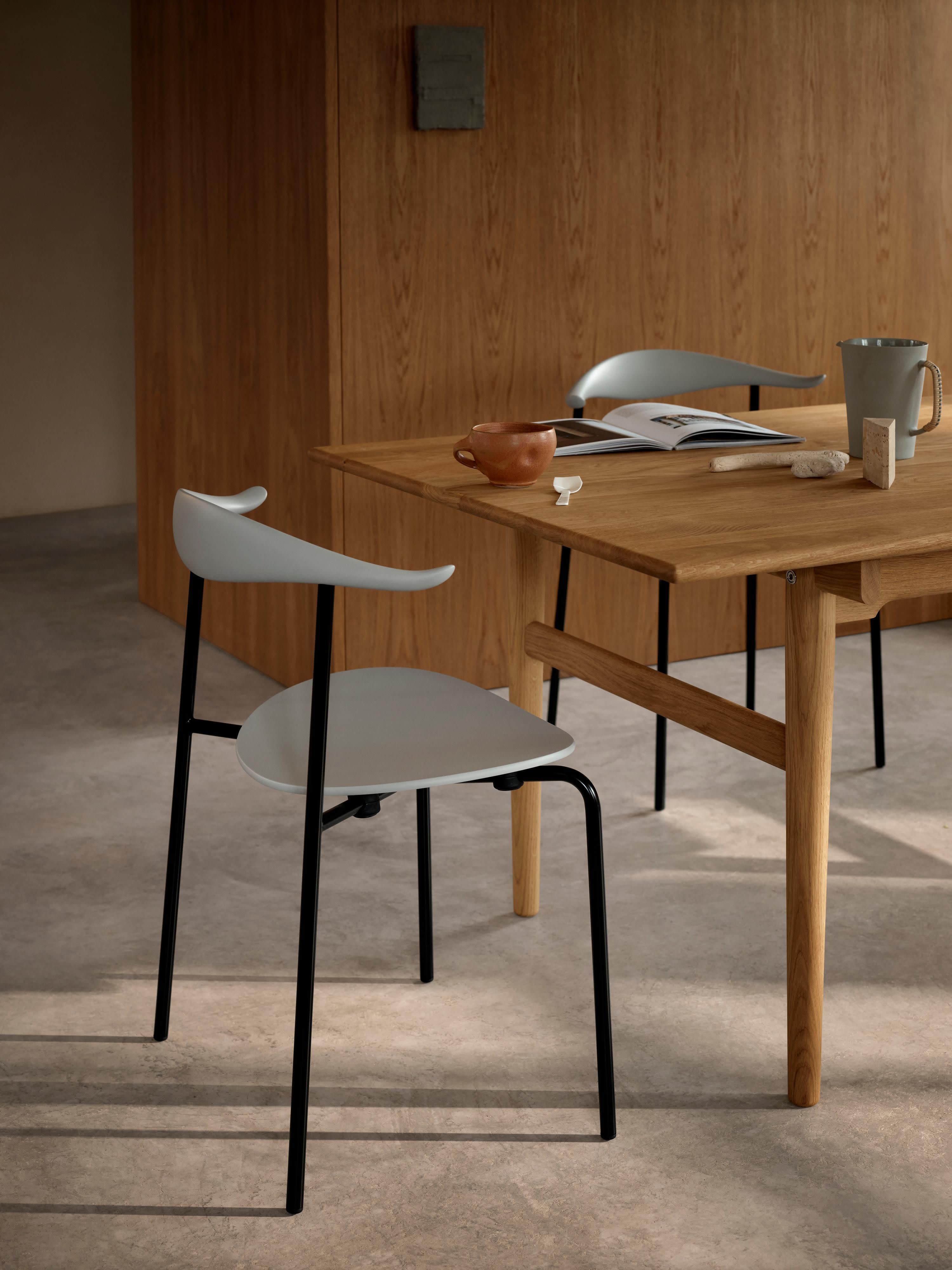 Eettafel CH327 van eikenhout, 248 x 62 cm