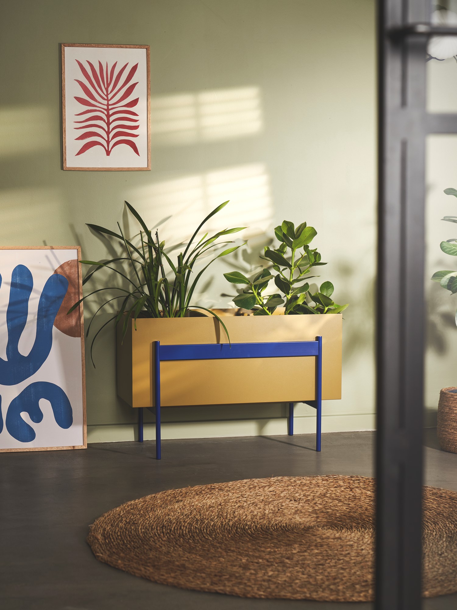 AWE Plantekasse | Jern. 74 x 33 x H47 cm.  | Curry | Hübsch