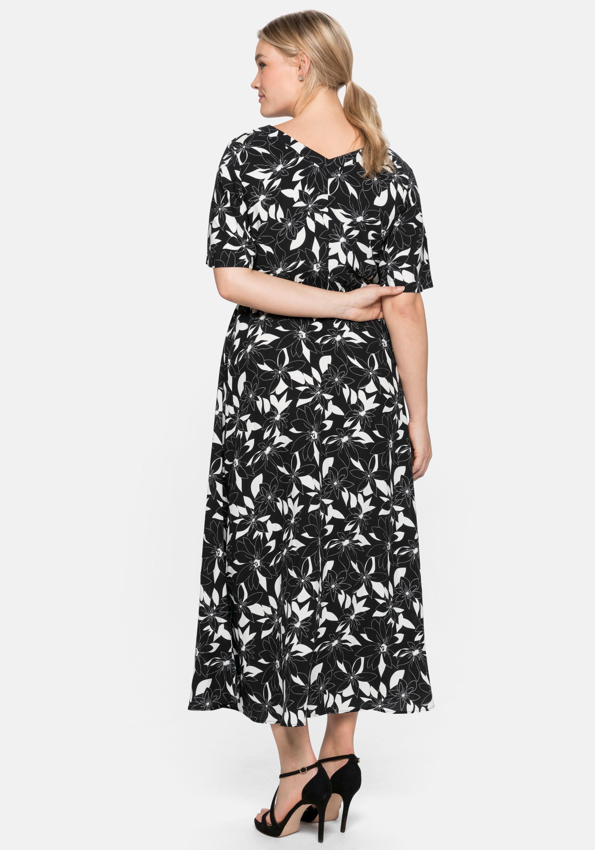 Maxikleid mit Blumendruck und Bindeband