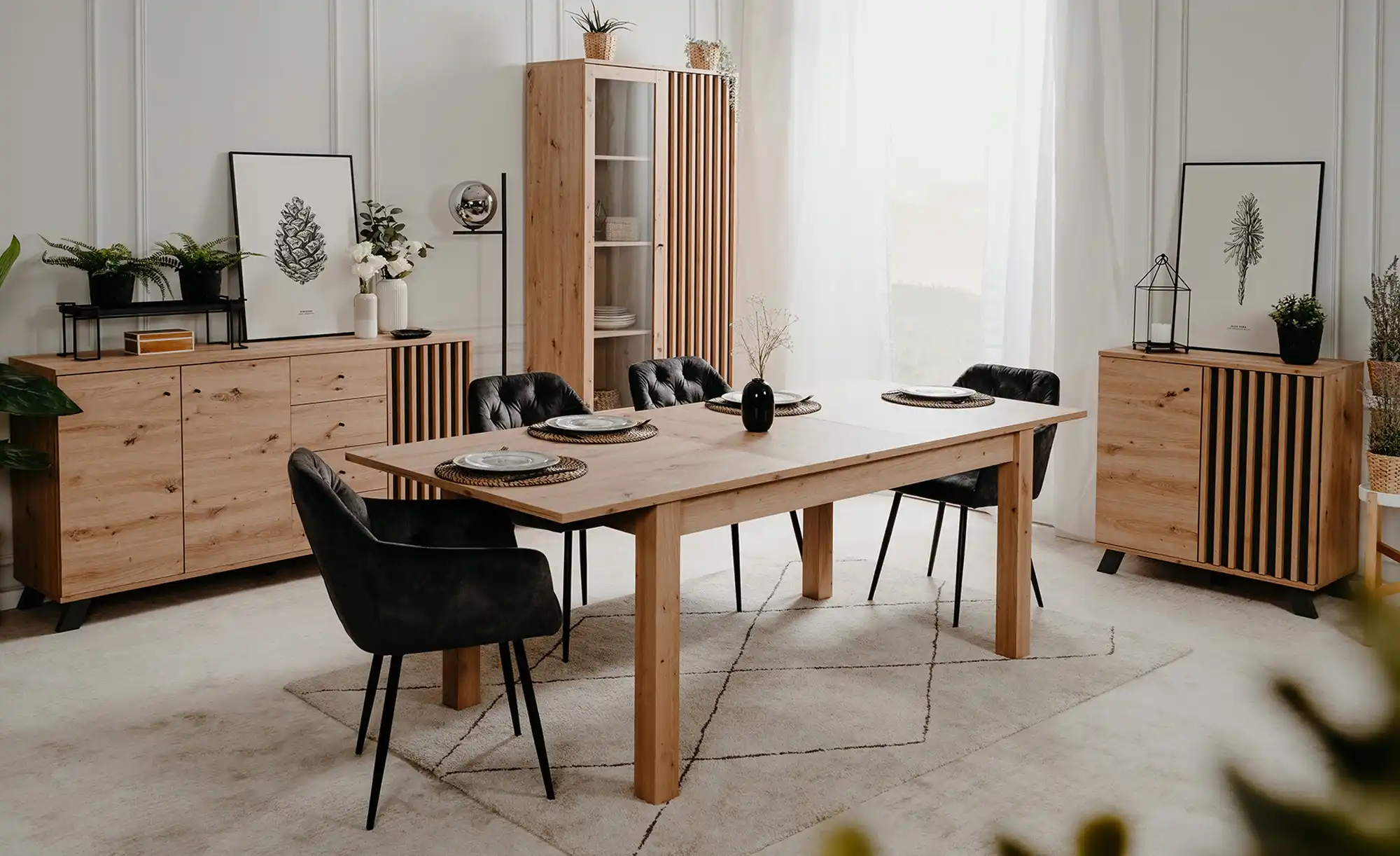 Sideboard Harmony