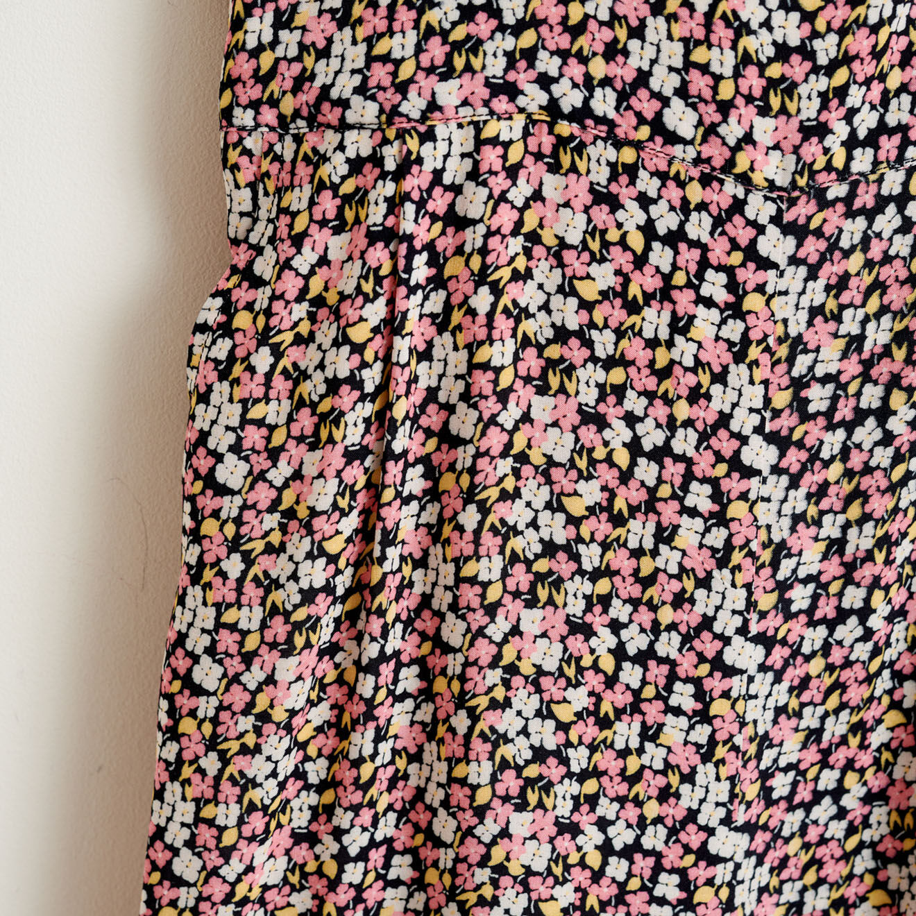 Bellerose Combinaison pantalon Pixie fluide à fleurs noir/multicolore