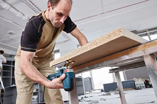 Bosch STIKSAV GST 160 CE L-BOXX