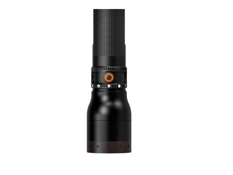 LED LENSER Taschenlampe P17R Core LED-Taschenlampe