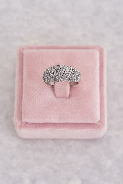 Starmood ring met transparante stenen