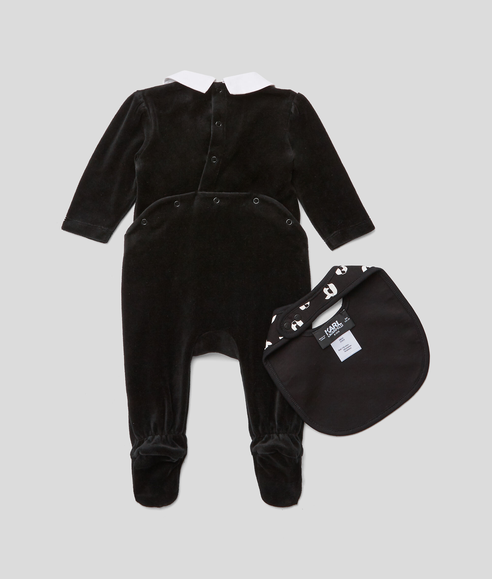ENSEMBLE PYJAMA ET BAVOIR AVEC LOGO POUR ENFANT