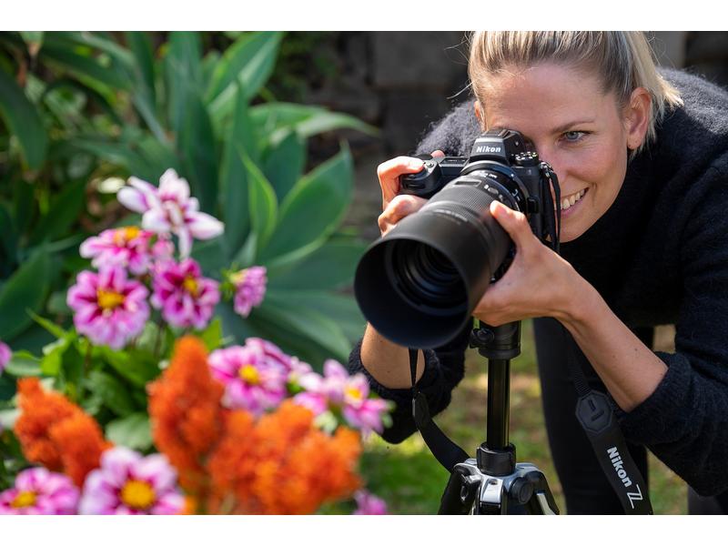 Nikon Festbrennweite NIKKOR Z MC 105mm F/2.8 VR S – Nikon Z Professionelles Makroobjektiv mit mittlerer Telebrennweite