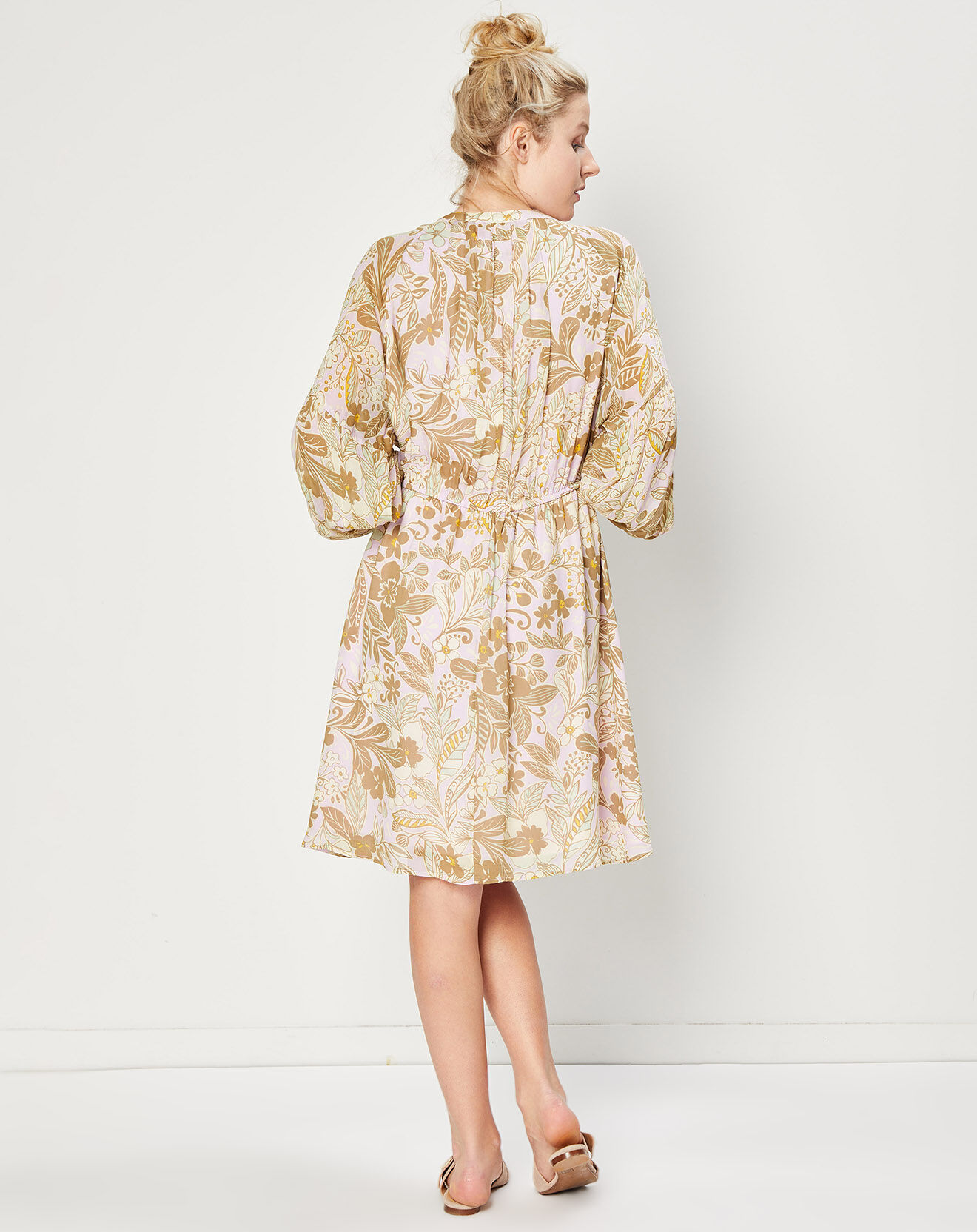 Esprit Robe fluide manches longues à Fleurs beige/écru