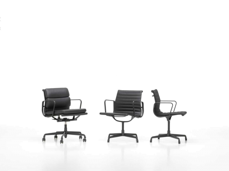 Vitra Aluminium Chair Black EA 108 Hopsak zwart