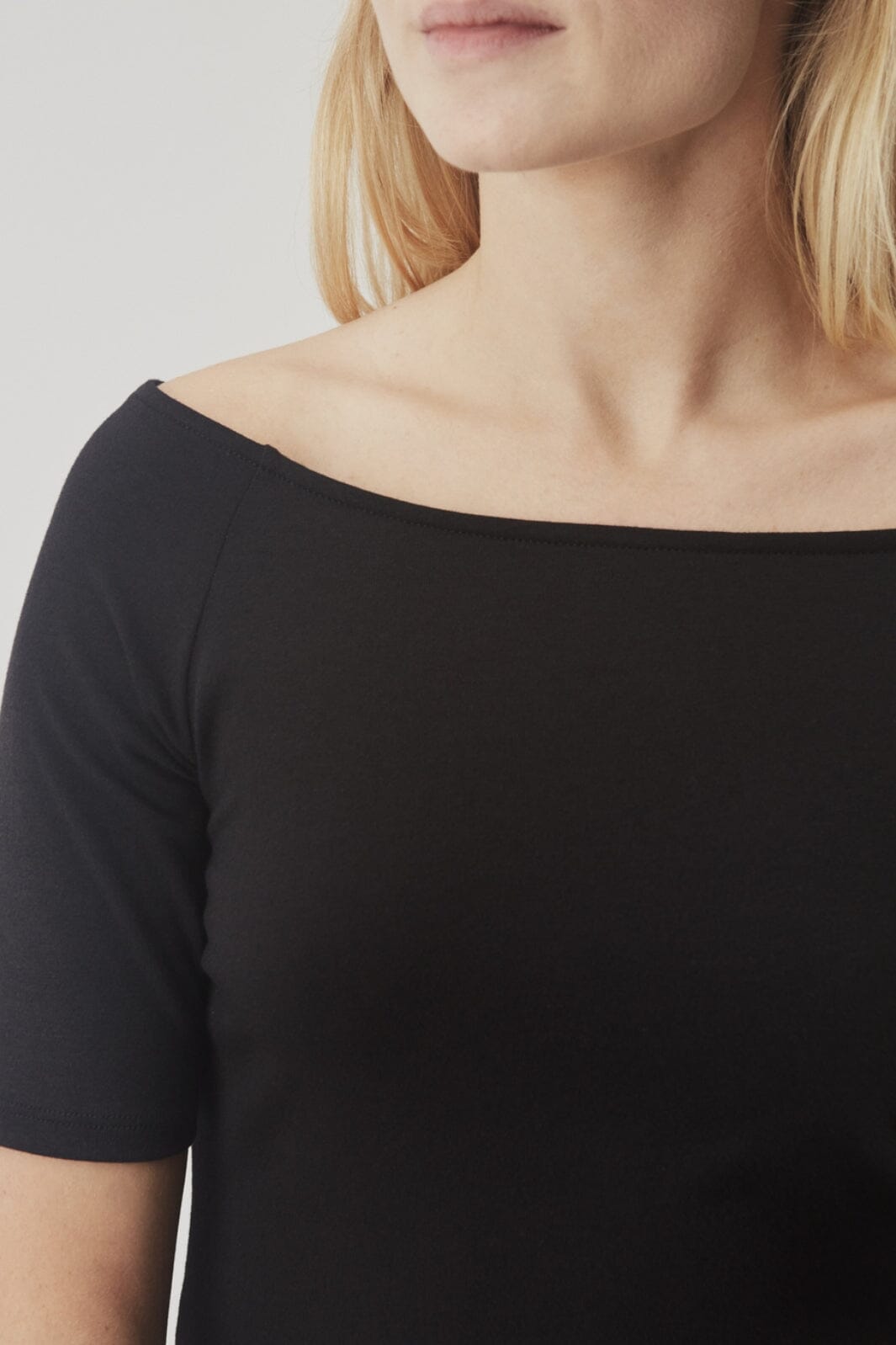 Modström Tansy Top 7090 black