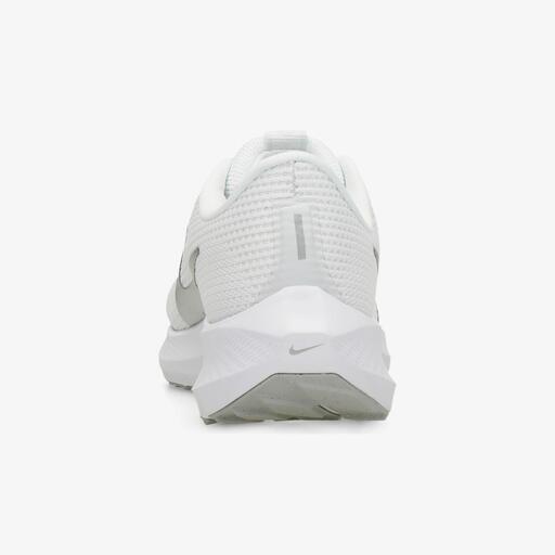 Nike Pegasus 40