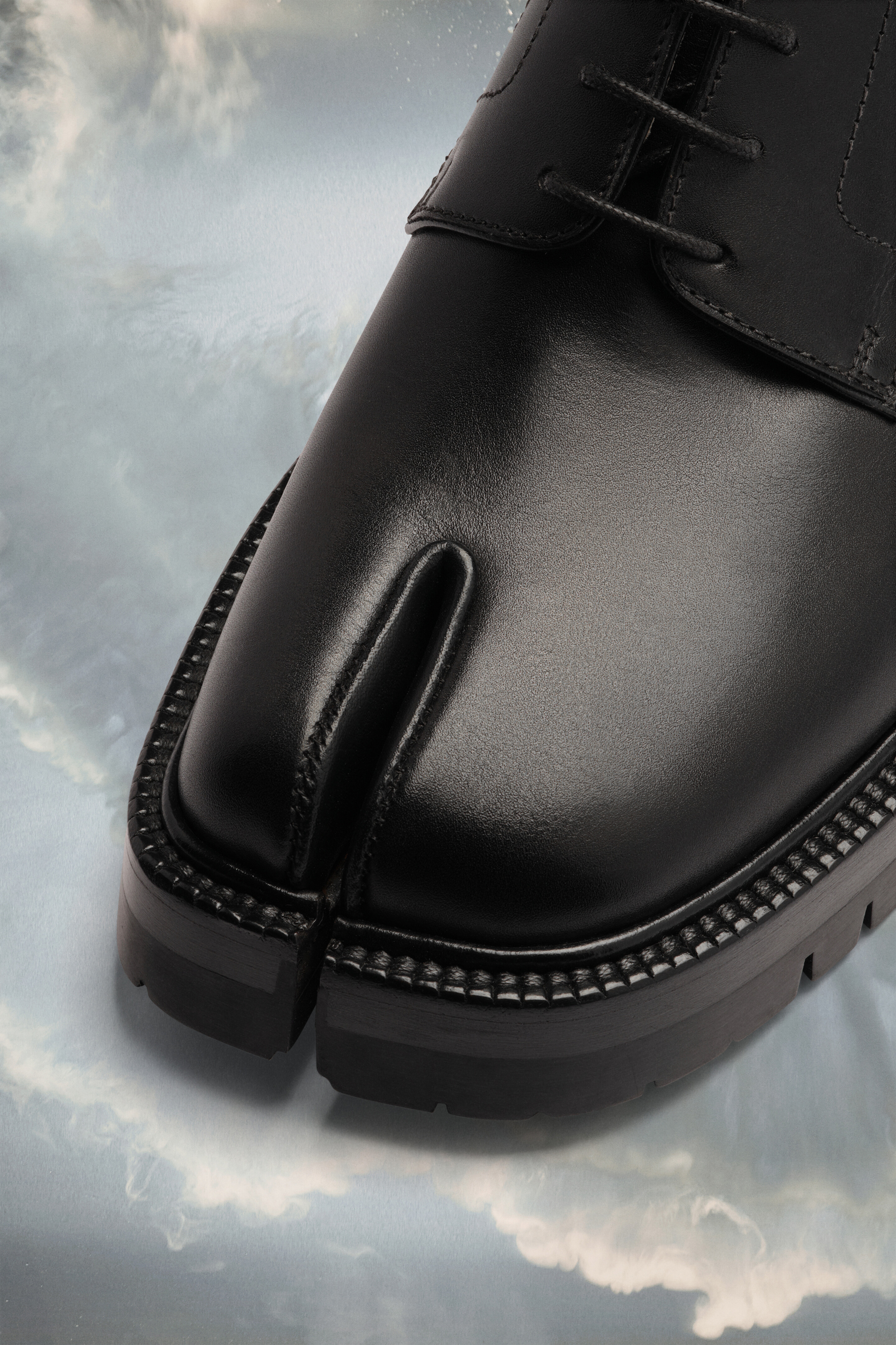 Tabi à lacets en cuir de veau pour femme
