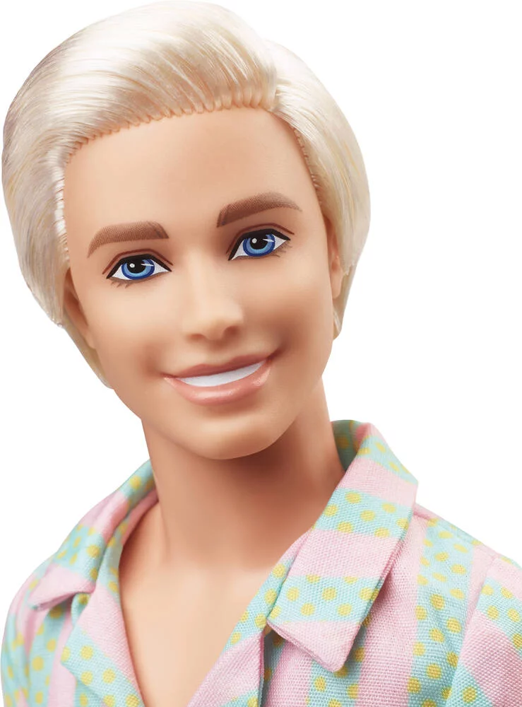 BARBIE - POUPEE KEN AVEC ENSEMBLE DE PLAGE RAYE - LE FILM