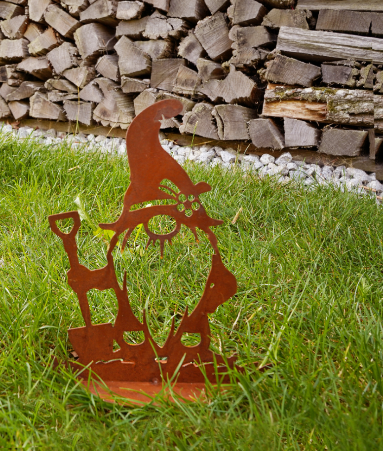 BADEKO Roestige metalen tuinkabouter -Toni- met spade