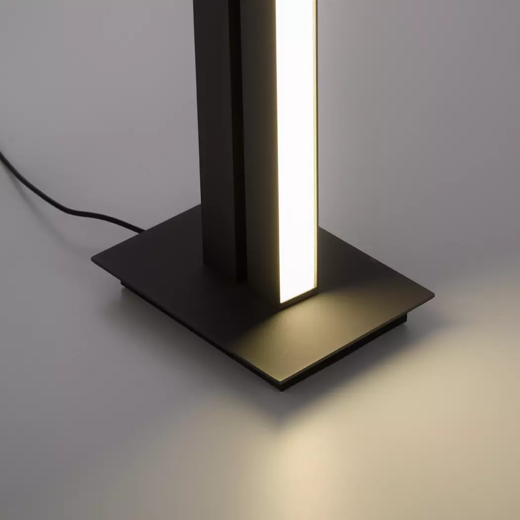 LED-Stehlampe Pure Lines