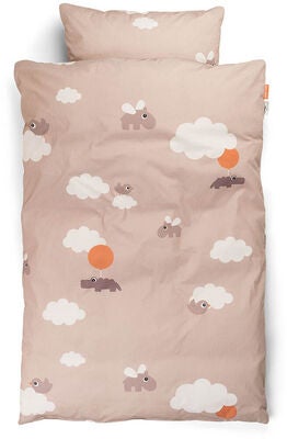 Done By Deer Sengesett Sprinkelseng 100x130 Happy Clouds, Rosa