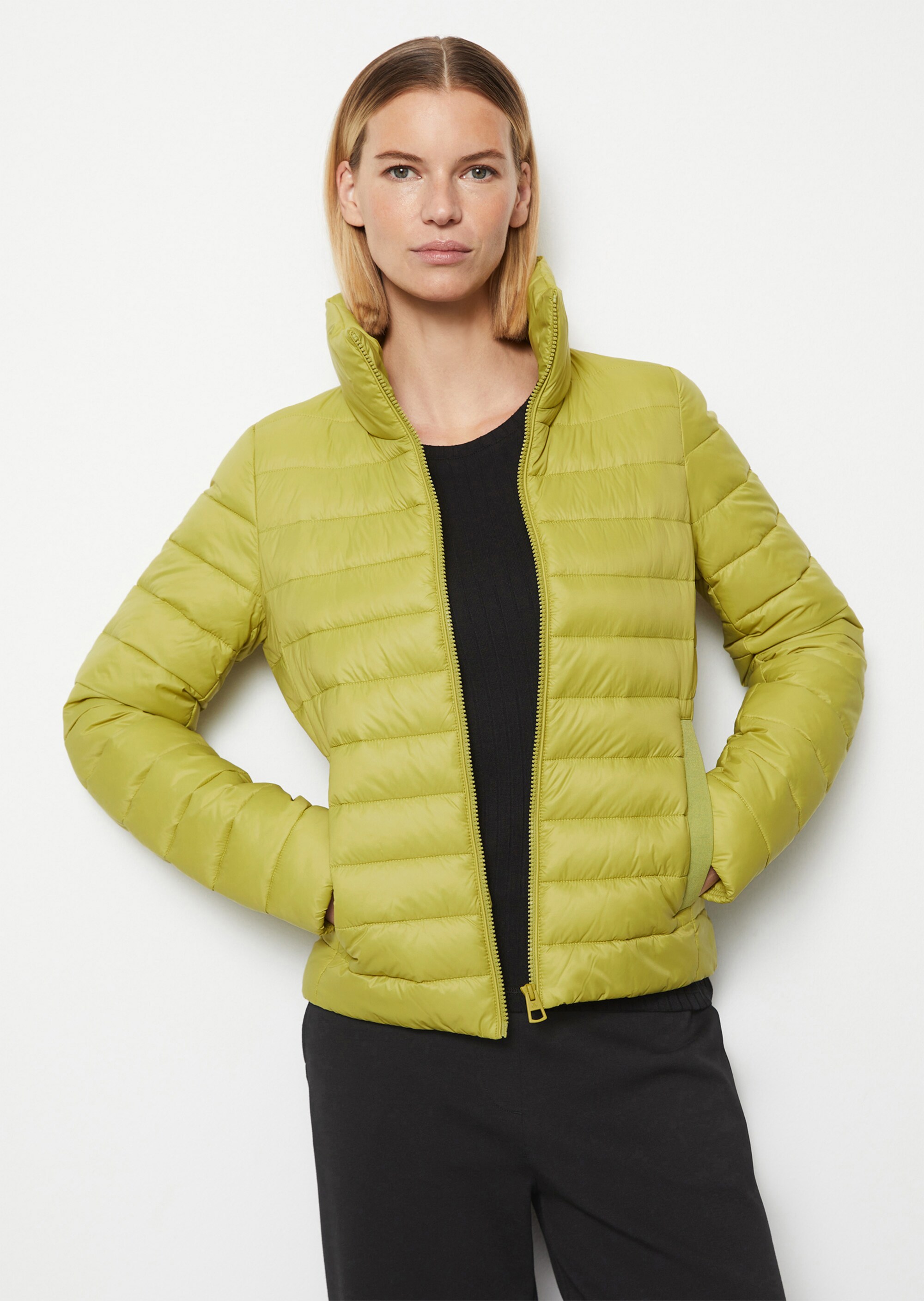 Steppjacke fittedmit wasserabweisender Oberfläche