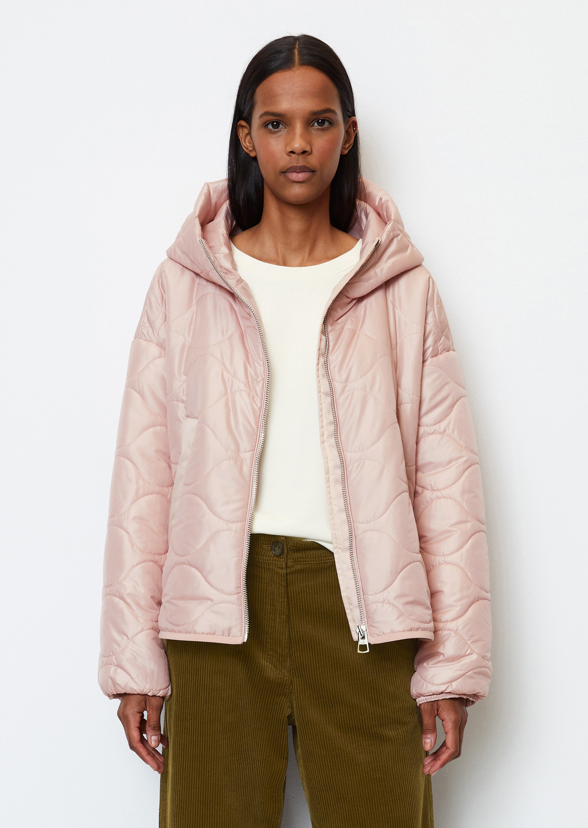 Kapuzen-Steppjacke im Cape-Stil relaxed aus recycelter Ripstop-Qualität
