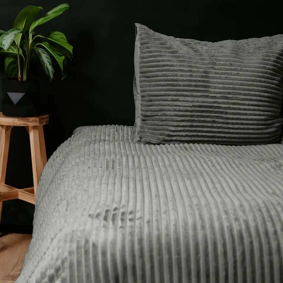Dekbedovertrek Teddy Rib 200x220 – Fluweelzacht & Knus Design - Grijs
