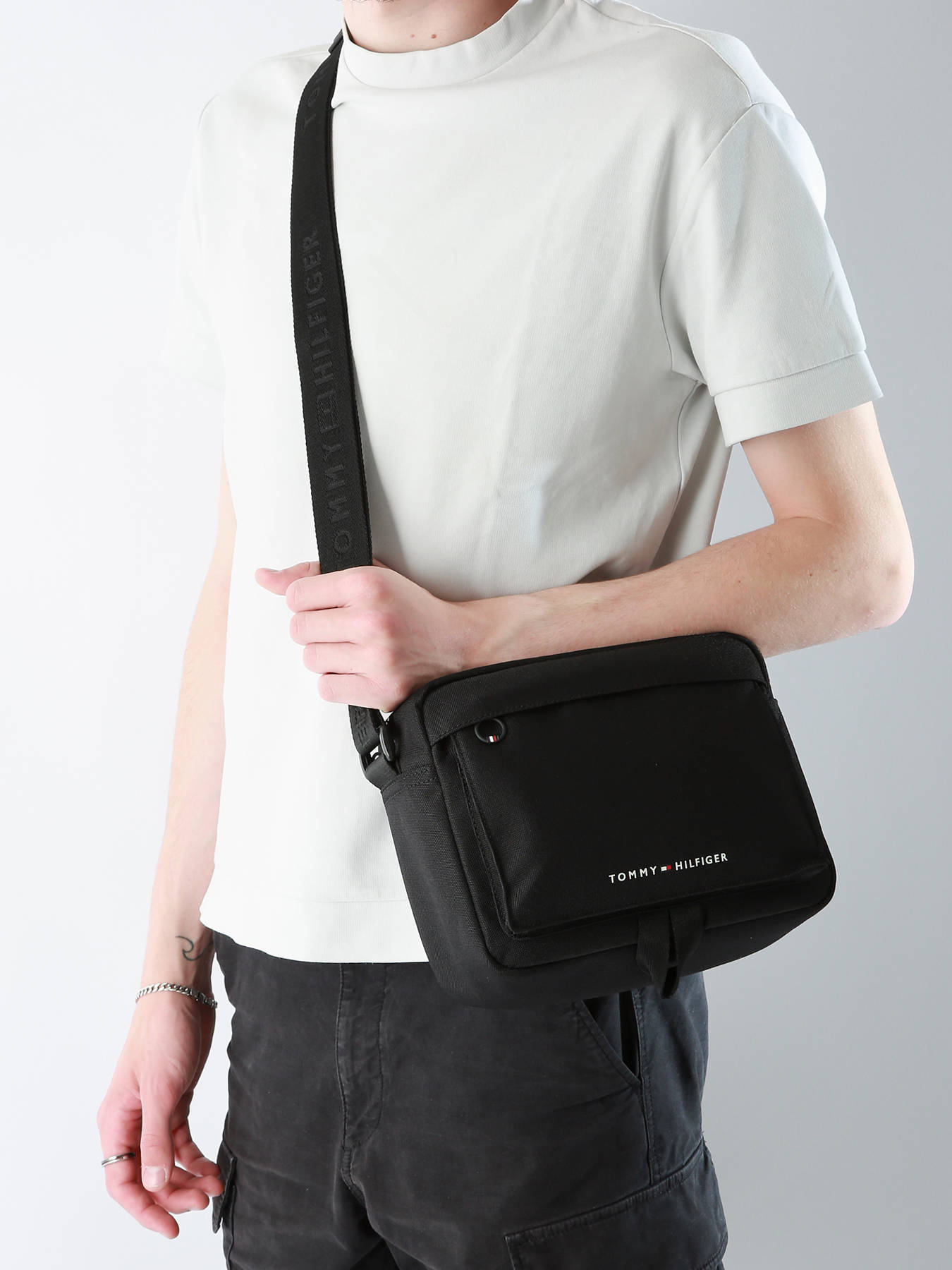 Sac bandoulire TOMMY HILFIGER