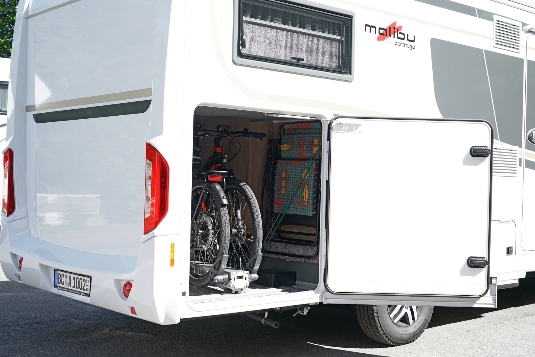 Weih-tec Slide Move HG-250 Fahrradträger für Heckgarage 2 Fahrräder, E-Bike geeignet