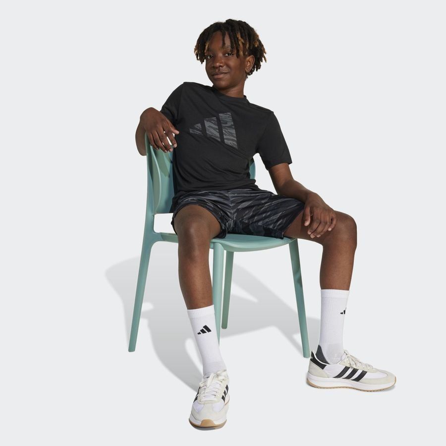 Adidas T-shirt imprimé camouflage Training Essentials Enfants