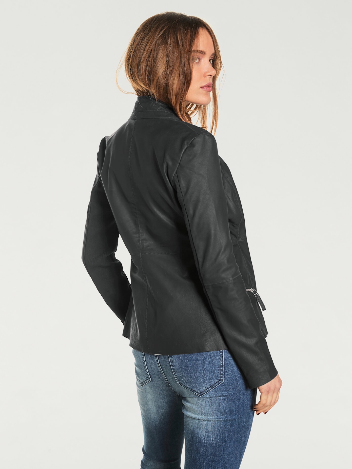 Veste en cuir modèle décontracté et élégant