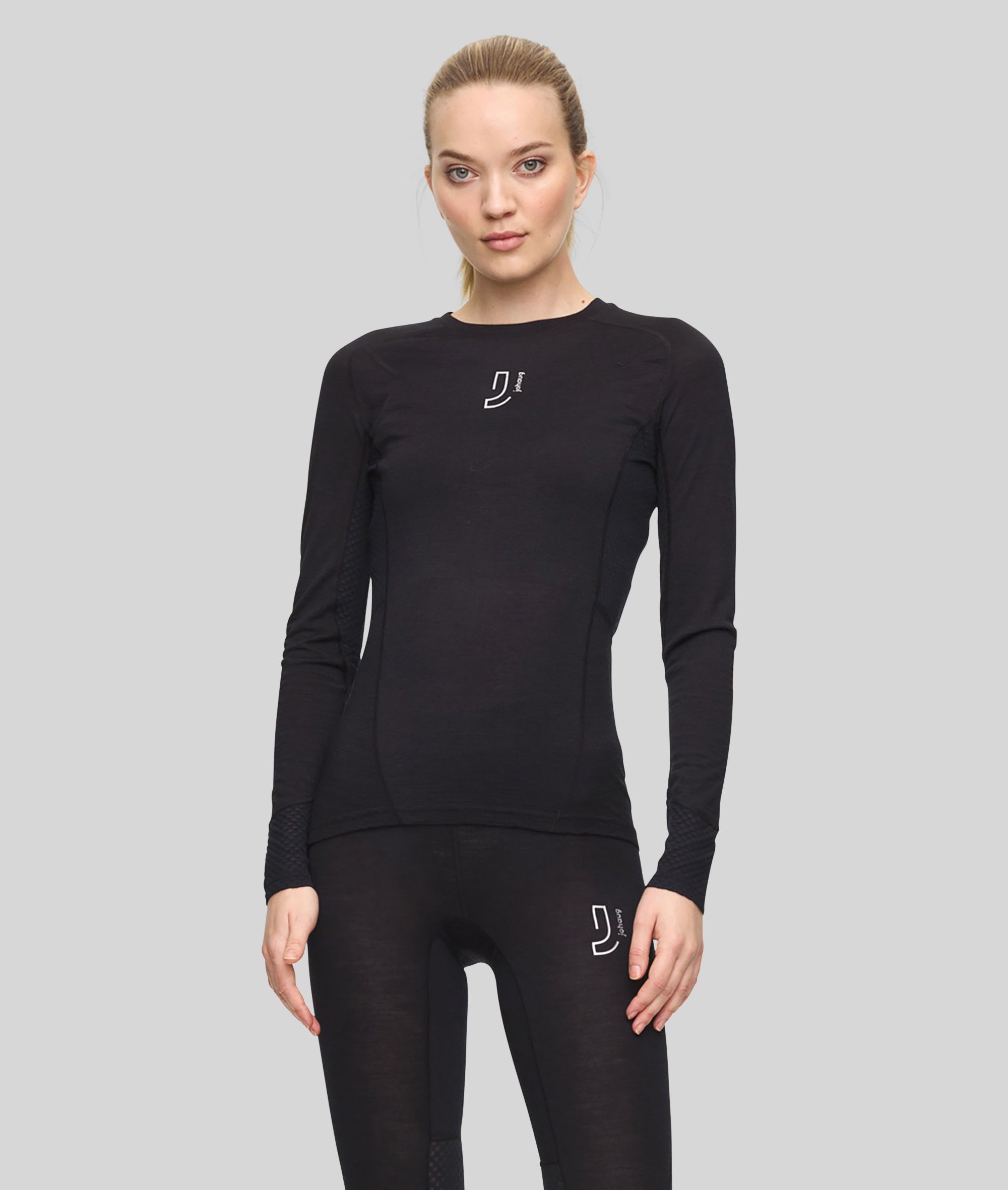 johaug lithe merinould langaermet loebe t shirt dame 343 210510 tblck