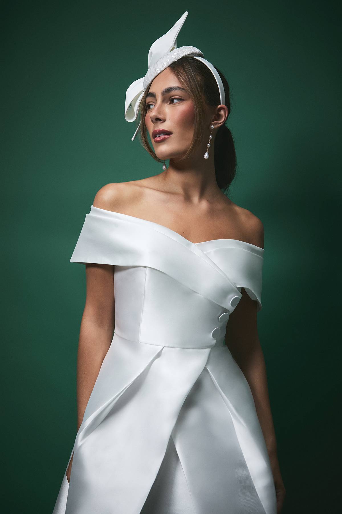 Coast Robe de Mariée Mi-Longue Lisa Tan Sergé Bardot Cintrée