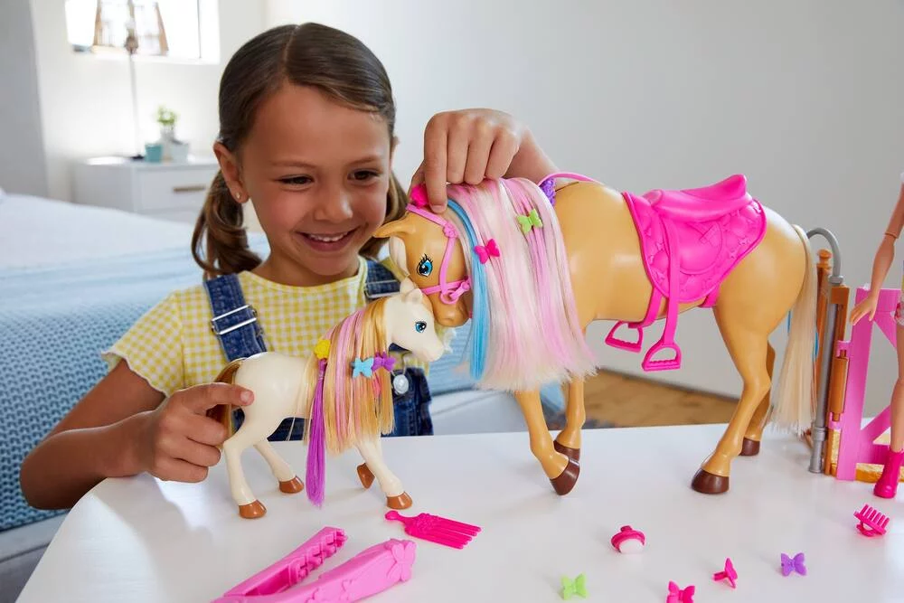 BARBIE COFFRET TOILETTAGE DES CHEVAUX