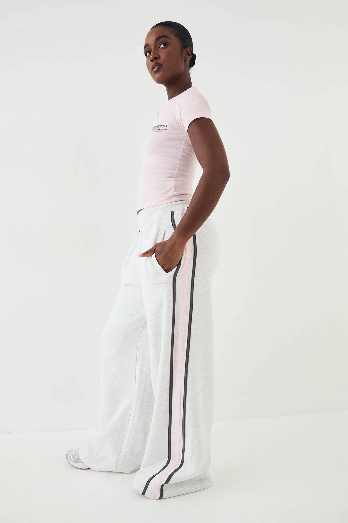 Jogging DSGN Studio Sport à Jambes Droites avec Blocs de Couleur