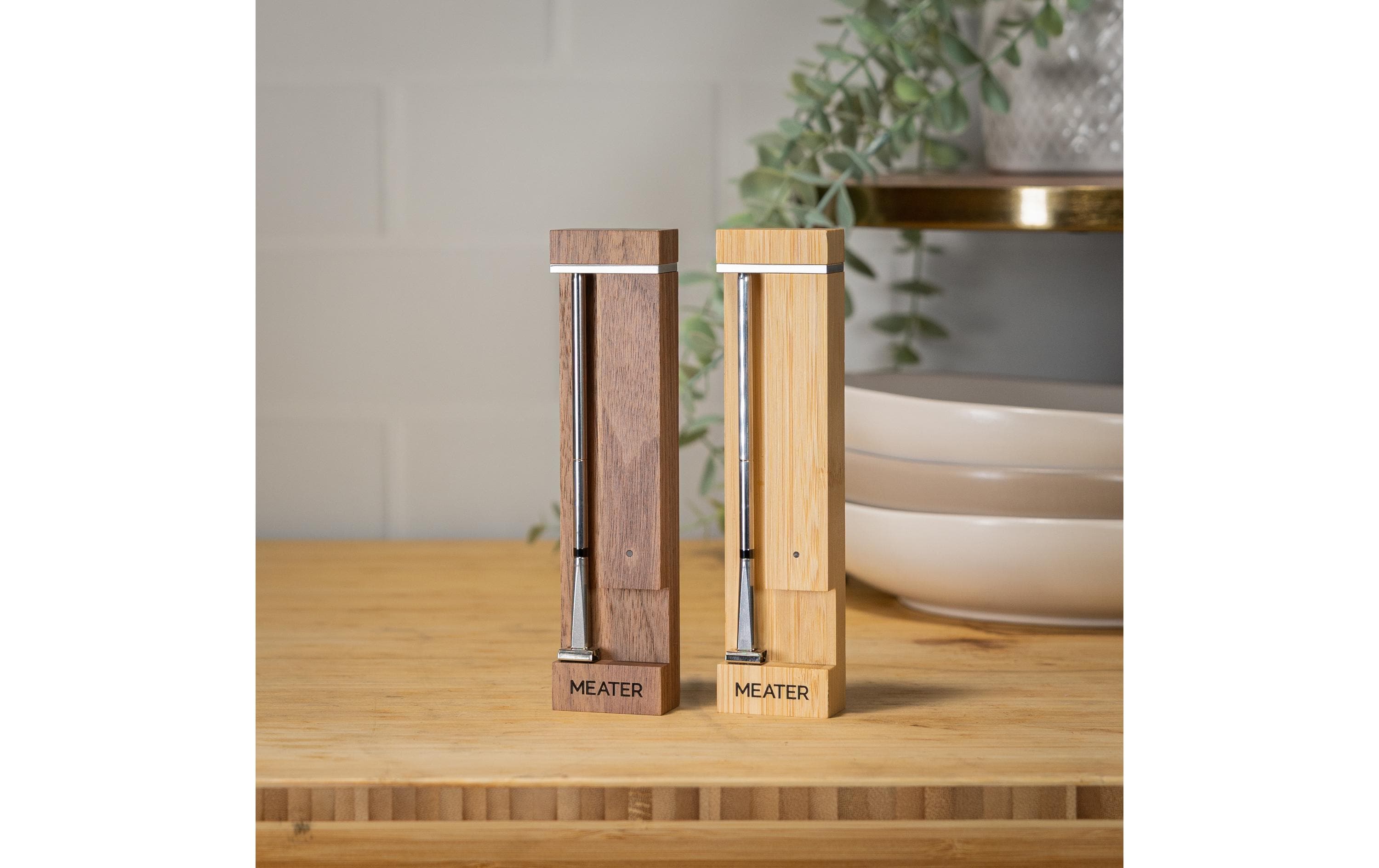 Fleischthermometer ApptionLabs Meater Pro Dunkelbraun<br>Kabelloses und smartes Fleisch-Thermometer für Ofen, Grill, Küche, BBQ Smoker mit Bluetooth 5.2 Coded PHY Long Range Connectivity