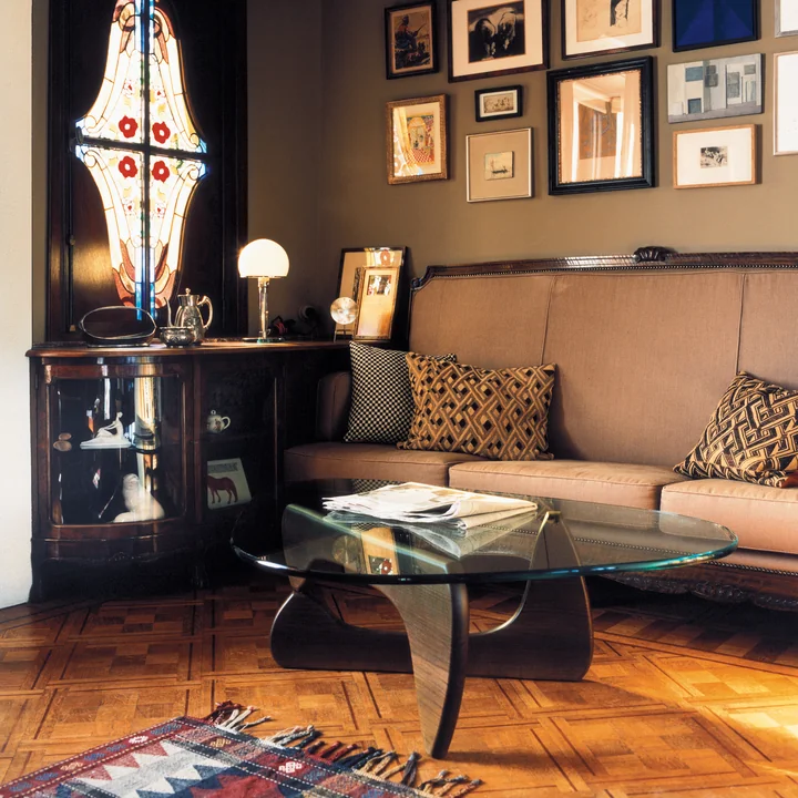 Vitra - Coffee Table, Nussbaum