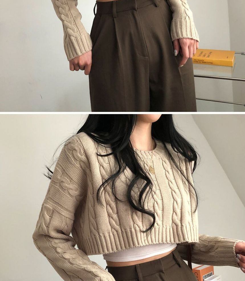 Maisee - Ronde hals, effen kabelgebreide cropped trui
