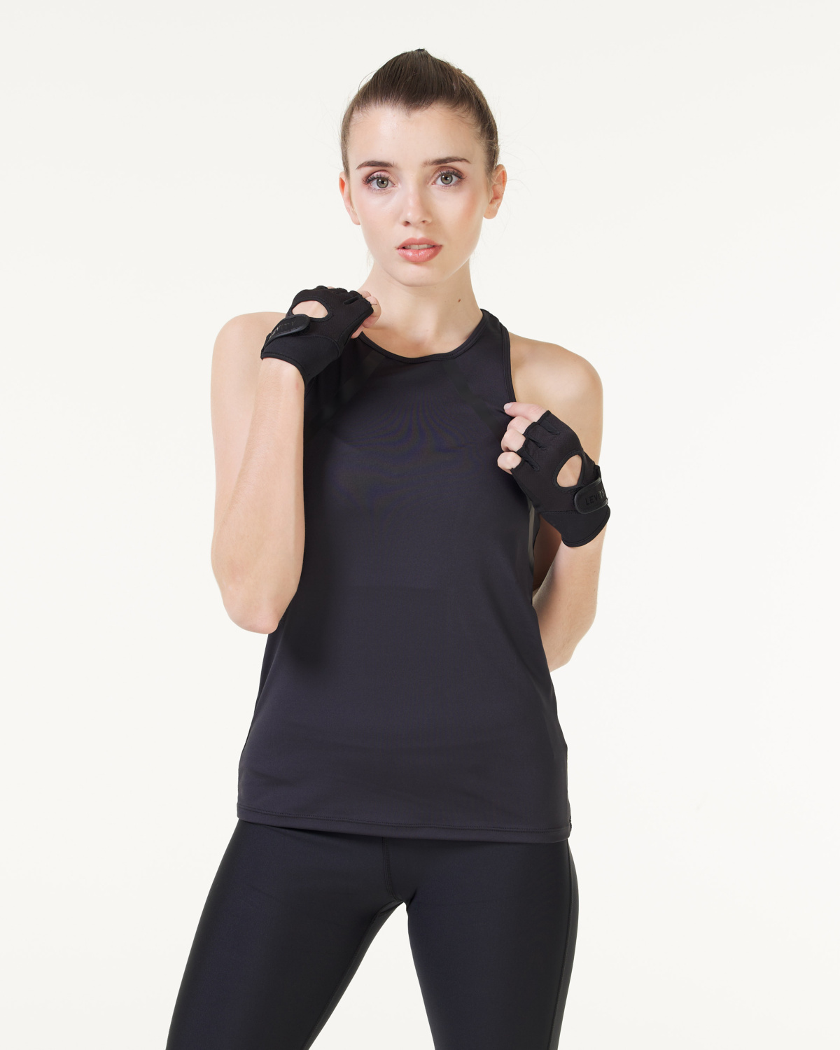 LEVITY Perform Tank Top Black