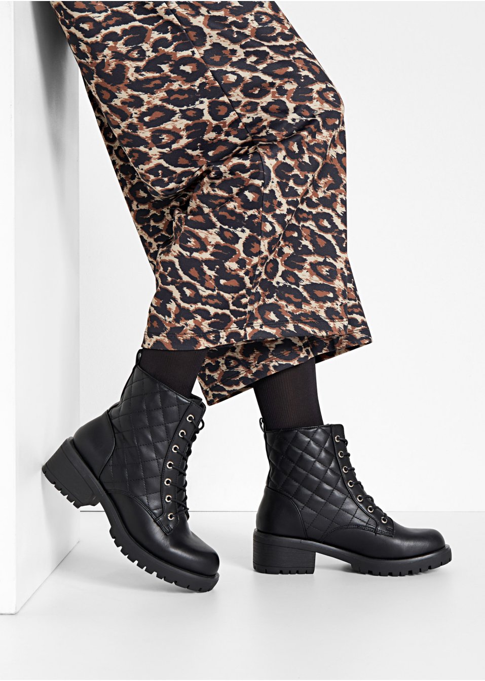 Boots à lacets