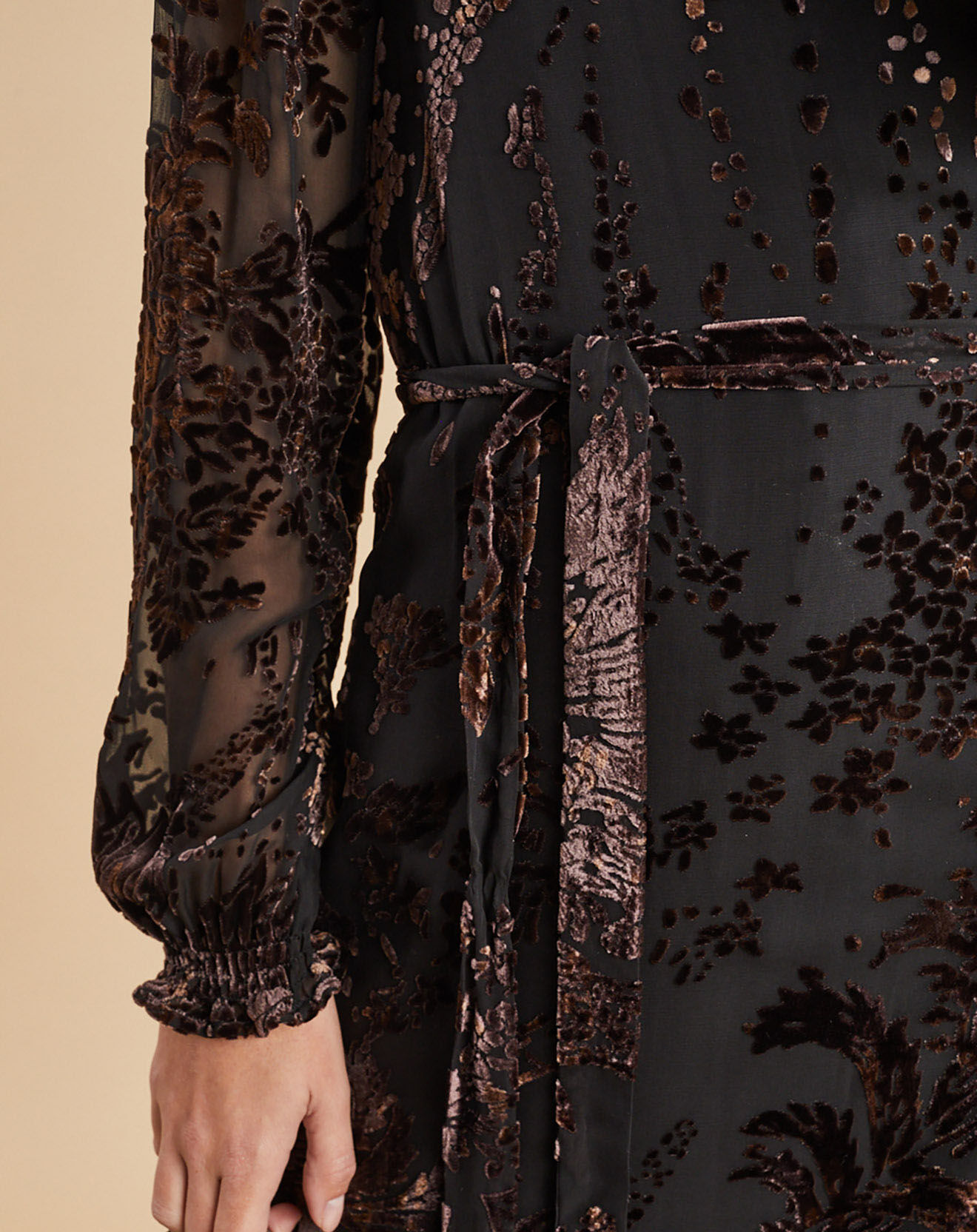 Lauren Vidal Robe en Soie mélangée Opium motifs velours prune