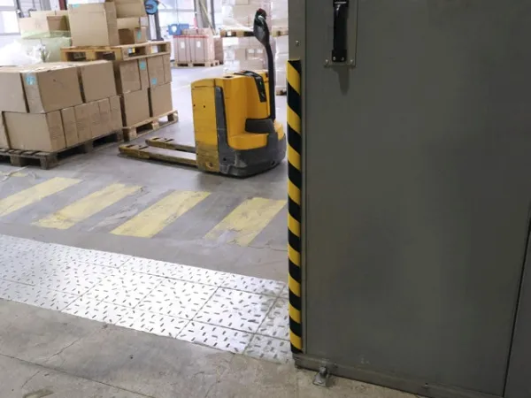 Durable S32R, Plast, Sort, Gul, Afrundet, 1000 mm, Kina