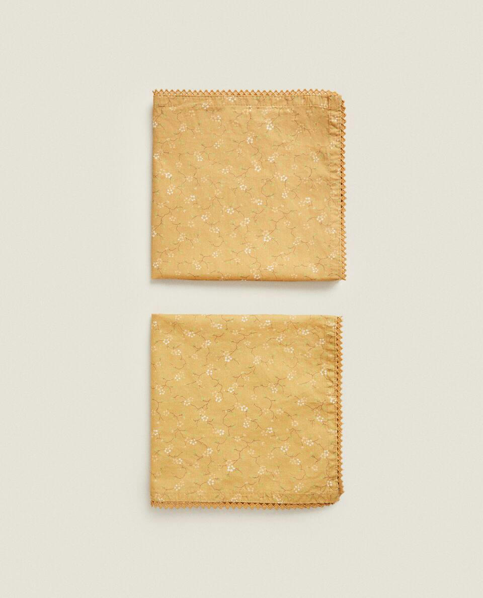 Guardanapos mini com estampa floral (pacote com 2)