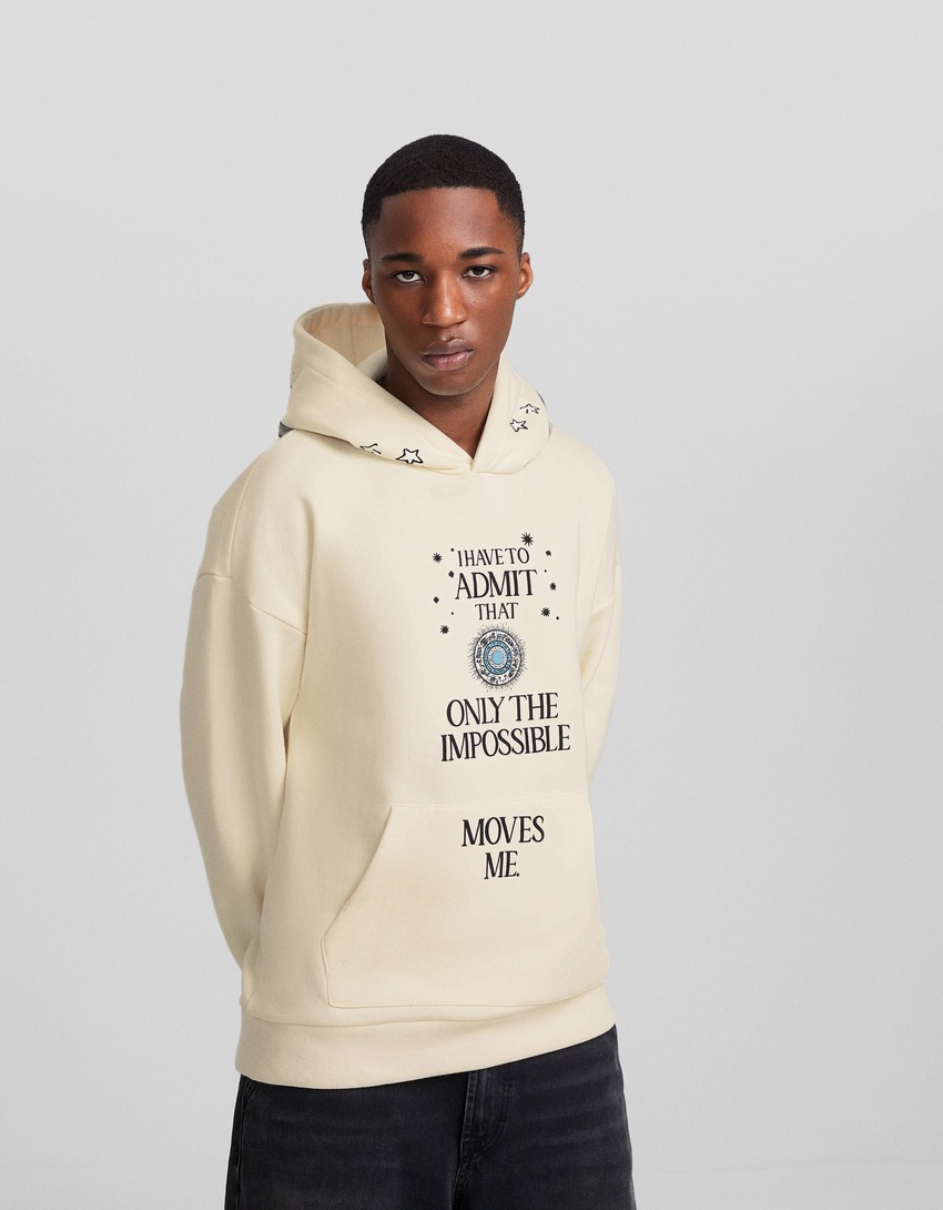 Moletom com capuz estampado