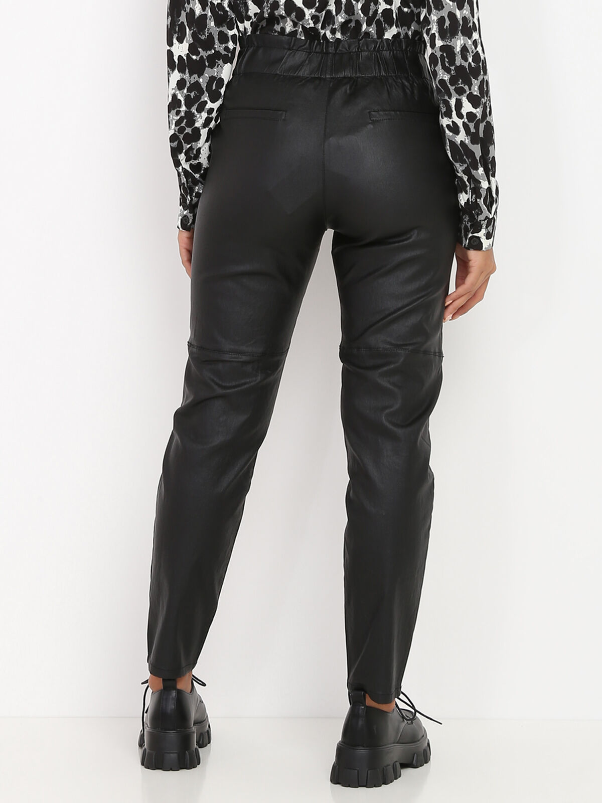 Pantalon droit enduit taille haute- Noir